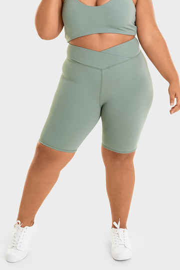 Bacon Active Shorts V-Waist Biker Short // Green